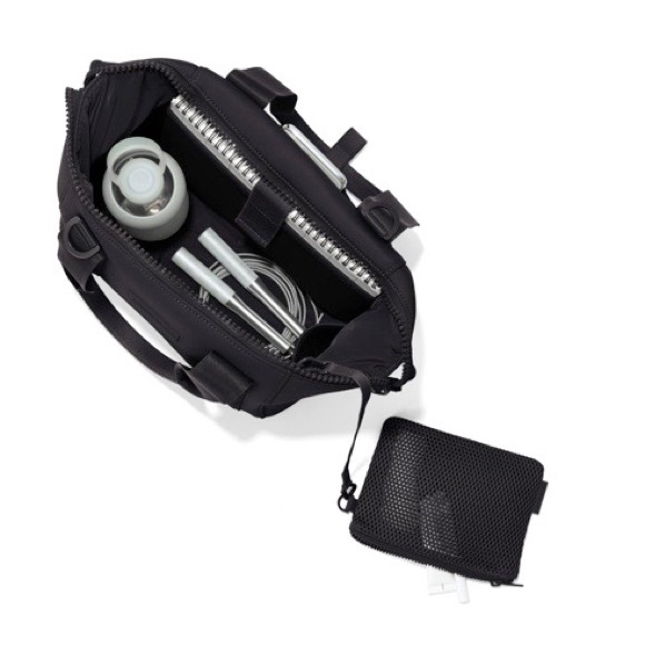 Dagne Dover Onyx Landon Carryall Bag With Dustcover - Picture 3 of 12